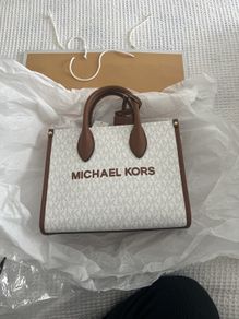 Unwanted gift original Michael kors genuine bag