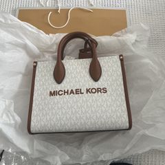Unwanted gift original Michael kors genuine bag