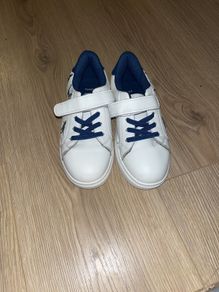 Boys shoes