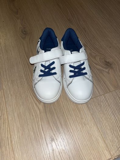 Boys shoes