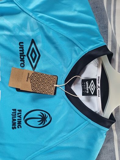 Umbro Fiji 2025/26 Away Rugby Jersey - Medium - New With Tags