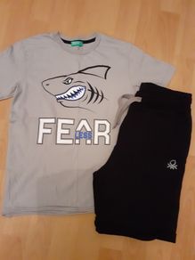 Bennetton Shorts & Tshirt Age 8-9yrs