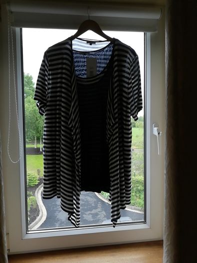 Ladies clothes. Personal Choice. 2 Piece. Inner top is sleeveless. Navy and White. Cardigan has lovely detail. As new. Never worn. Labels on. Size 20 > 22