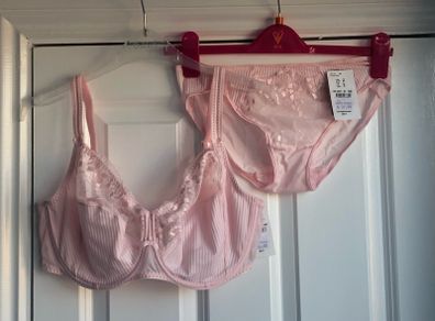 Chantelle underwear set - sz 36E