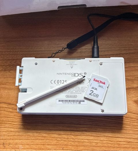 Nintendo DSi white as new boxed