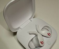 Beats Fit Pro (1st Gen) - True Wireless Noise Cancelling Earbuds White