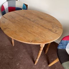 Dropleaf pine table