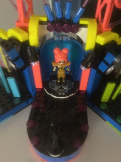 Lego friends set 42616 heart lake city music contest