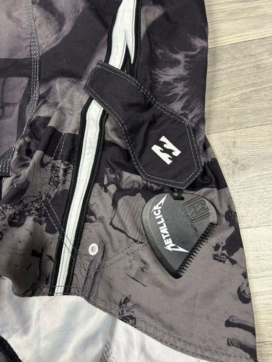 Vintage Billabong Metallica Limited Edition Board Shorts Mens W36