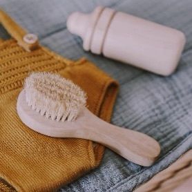 Dinkum dolls pinewood hair brush