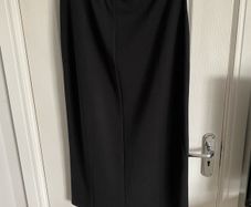 NWT Friends Like These black skirt