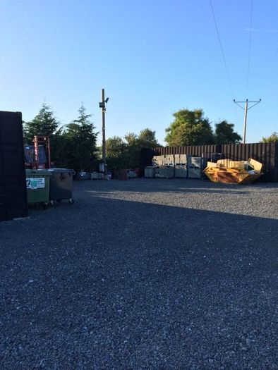 Self Storage Containers  to let !
