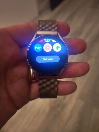 Samsung galaxy 4 smart watch 40mm