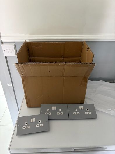 Electric sockets