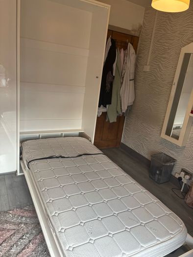 single bed