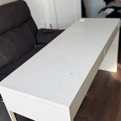 Free - IKEA Micke table and Markus chair.