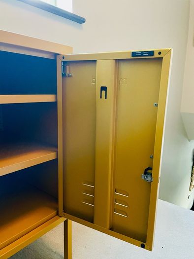 locker