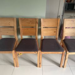 4 solid oak chairs