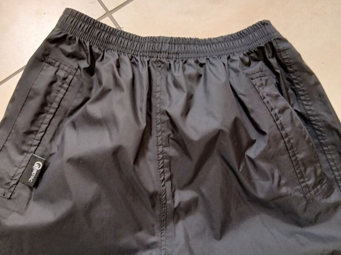 Tresspass kids waterproof trousers 9/10
