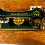 Singer Sewing Machine Image 3
