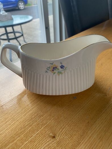 Vintage Irish Pottery Gravy Boat