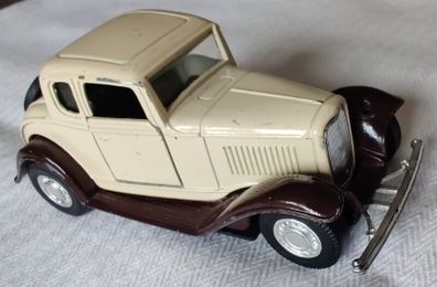 1932 Ford Coupe Diecast Model