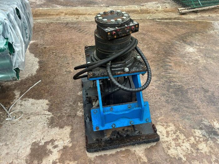 Plate compactor