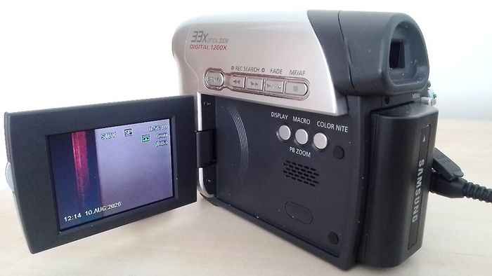 Samsung MiniDV Digital Camcorder VP-D361