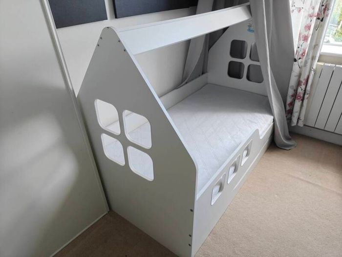 Kids bed