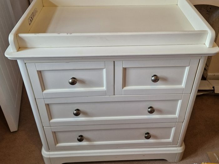 Baby changing unit