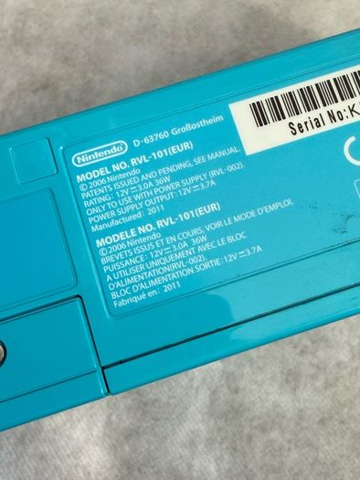 Blue Nintendo Wii V2