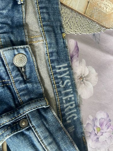 Hysteric Glamour Jeans Size M