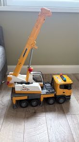 Bruder Scania Crane Truck