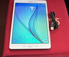 Tablet Samsung SM-T550