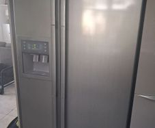 Samsung American style fridge freezer