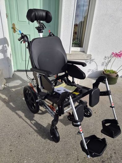 Icon 125 Adjustable Wheelchair
