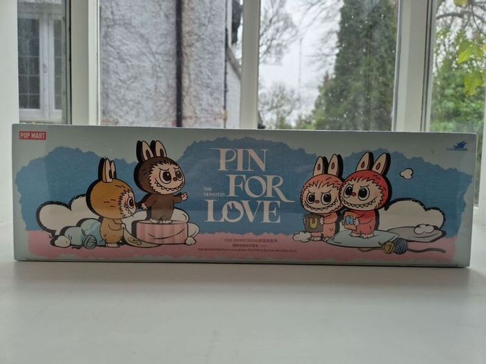 popmart labubu pin for love N-Z