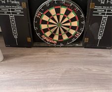 dart board
