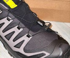 Salomon XA Pro 3D V9 GTX men trekking shoes New with tags UK 8.5 / EU 42-2/3