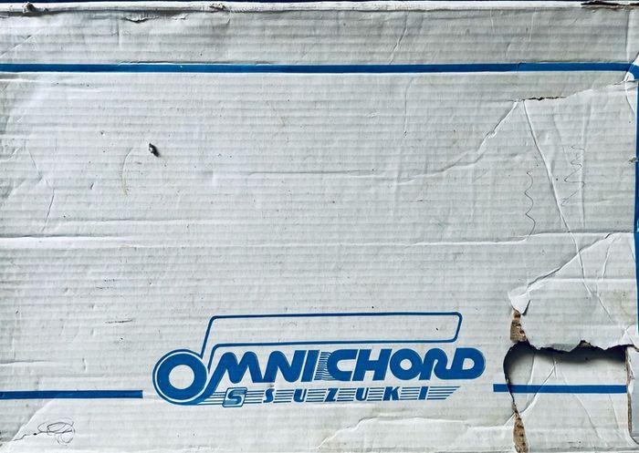 Omnichord Om-27