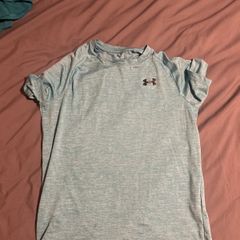 Activewear t shirts