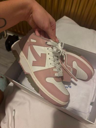 off white runners