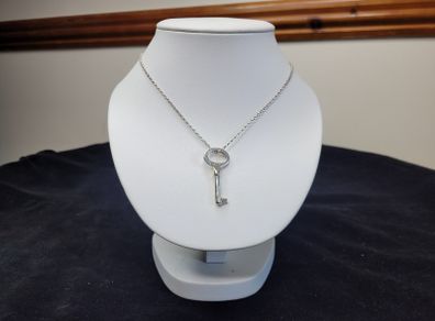 Vintage Sterling Silver 925 Key Pendant Necklace 45.5cm Chain 6.83g Signed