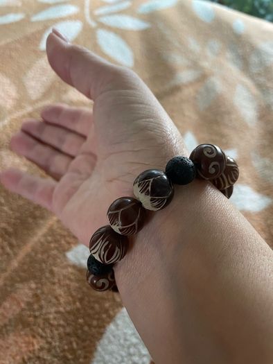 Carved Lotus Seed Bracelet