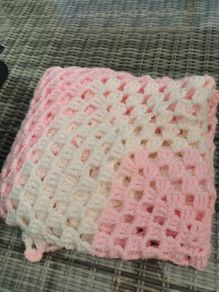 girls crochet cot blanket