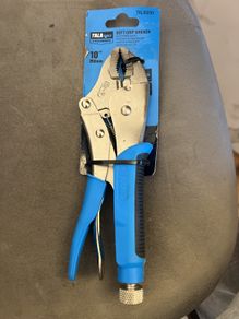 grip wrench