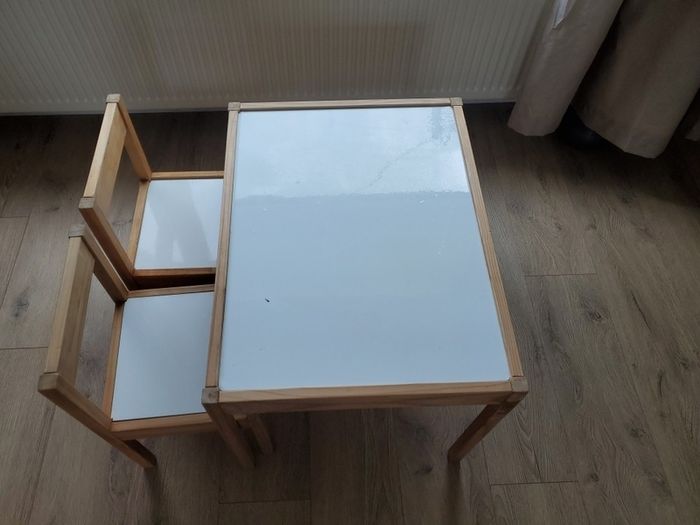 table and chairs for kids