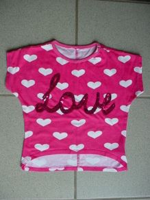 Age 3 Years - A Really Pretty Little Girls Top - E