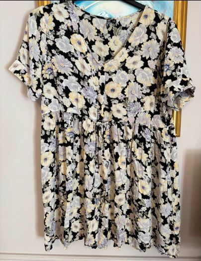 Dresses & Jumpsuits