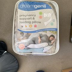 Pregnancy and Feeding Pillow plus gymball
